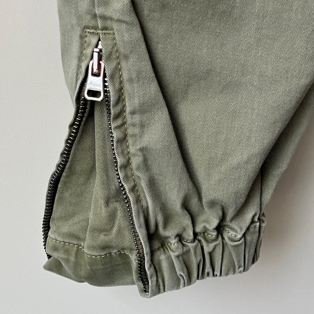 FRAME Cropped Moto Jogger Jeans in Washed Army Women’s Size 26 GUC - Picture 5 of 10